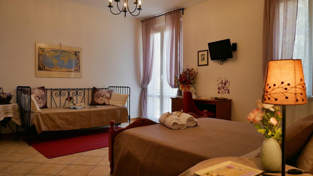 La Meridiana Affittacamere Колорно Екстериор снимка